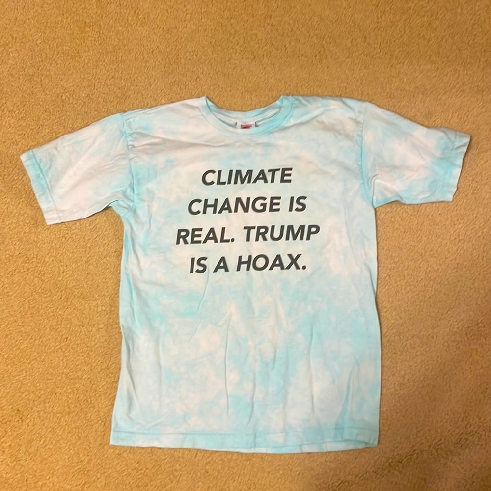 Blue tie dye graphic tee